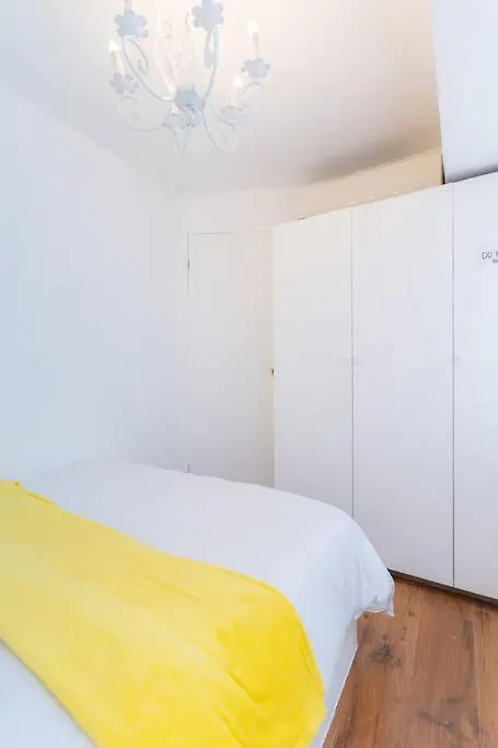 A2J Luxury 3Br Bgc Loft Near Malls And Airport Manila Apartment
